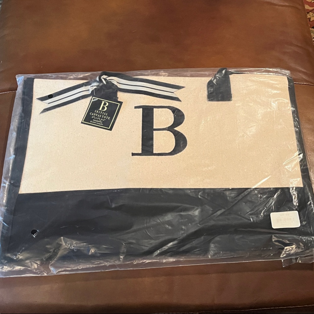 Mud Pie Black and Cream Tote Bag